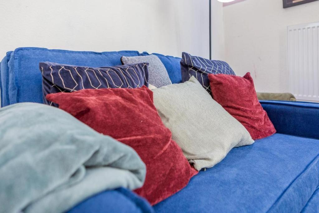 Newcastle'S Most Central Apartment - Sleeps 10 Buitenkant foto