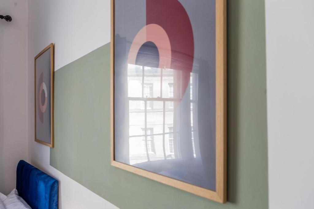 Newcastle'S Most Central Apartment - Sleeps 10 Buitenkant foto